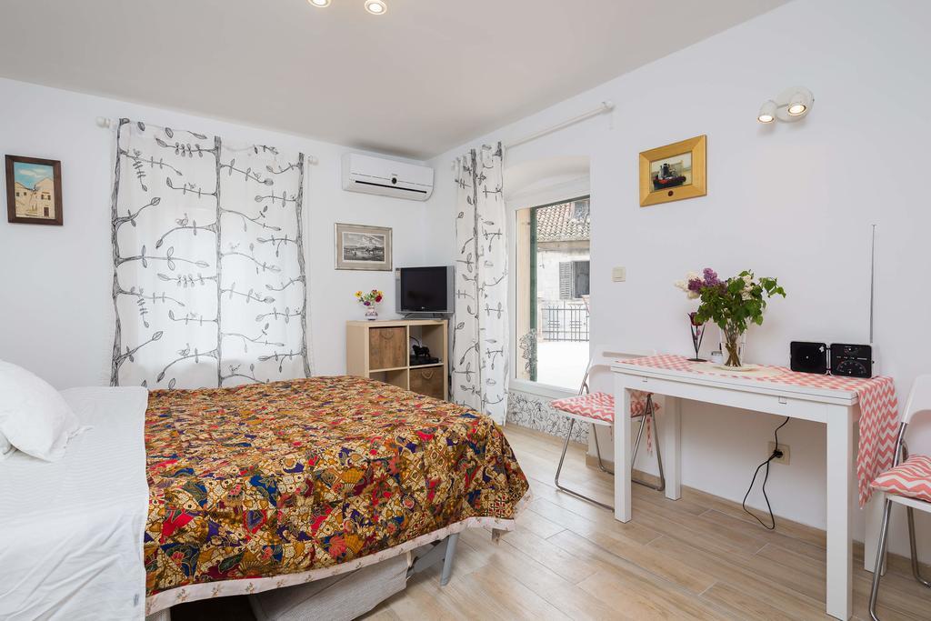 ספליט Phoenix Studio Apartment מראה חיצוני תמונה