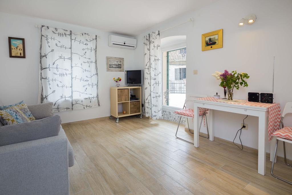 ספליט Phoenix Studio Apartment מראה חיצוני תמונה
